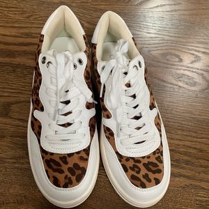 Leopard like new gym shoes size 9.